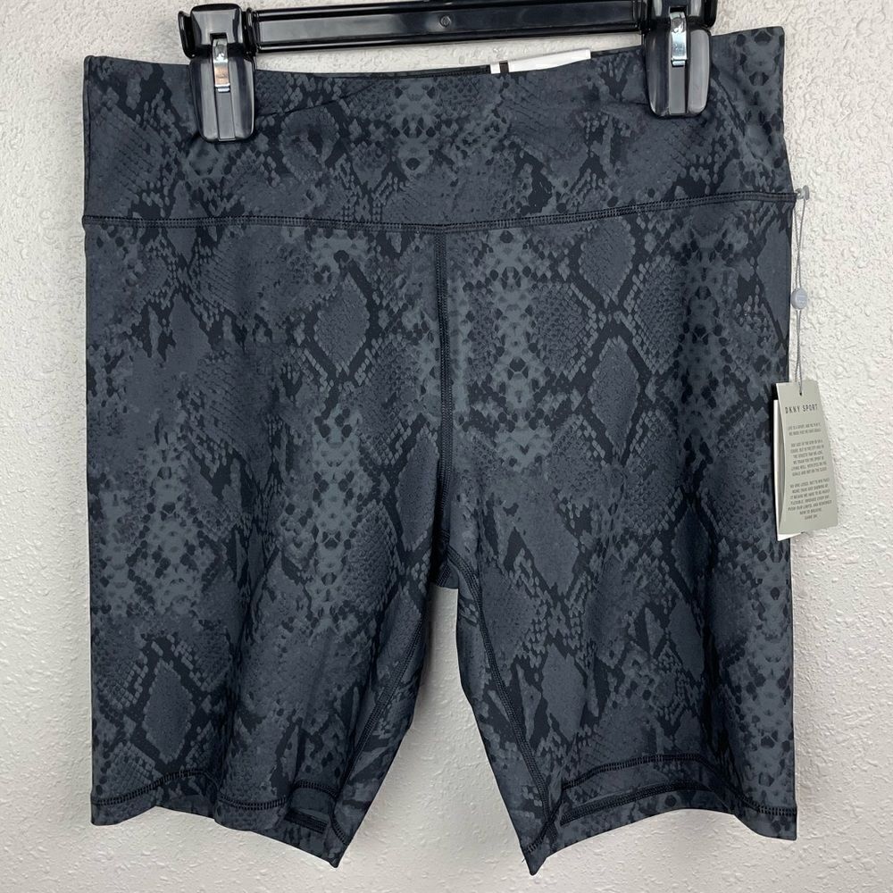 NWT DKNY Athletic High Waist Shorts Size XL